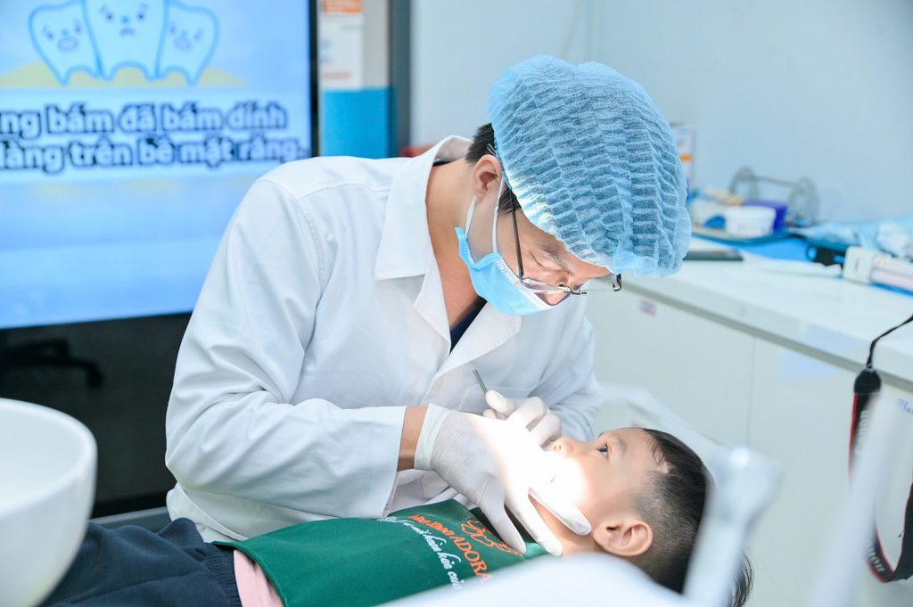 6. Nha Khoa ADORA
